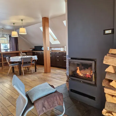 Apartman Garden Kurnik Stróża