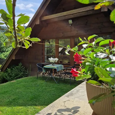 Garden Kurnik Apartment Stroza (Myslenice)