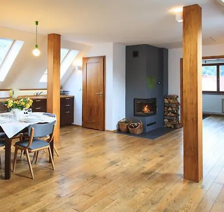 Apartman Garden Kurnik Stróża