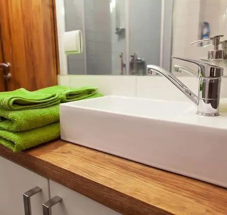Garden Kurnik Apartamento Stroza (Myslenice)